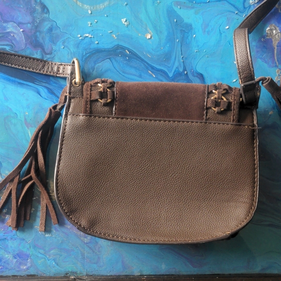 Faux suede tassel side purse - Picture 5 of 7